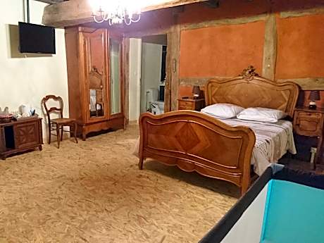 Double room-Comfort-Private Bathroom-Doree