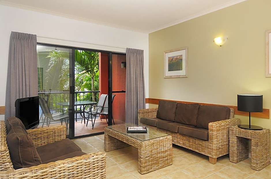 Nautilus Holiday Apartments