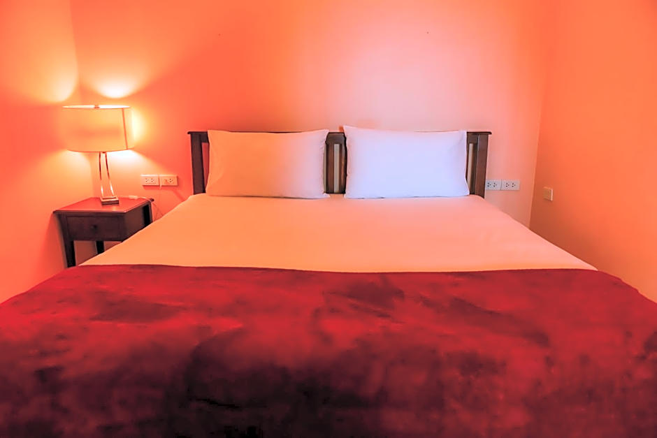 Patumnak Beach Guesthouse