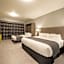 Hotel & Suites Le Dauphin Drummondville