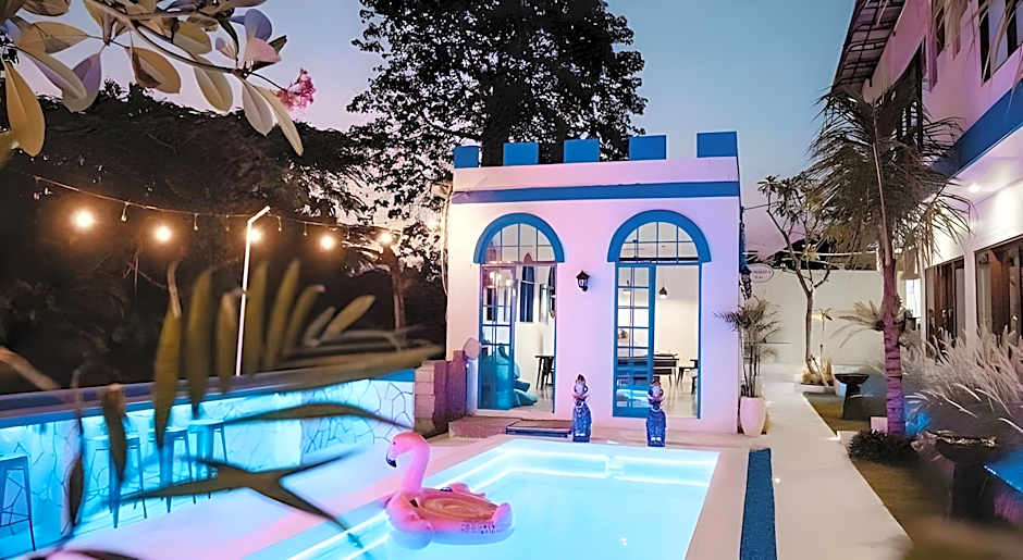 Bombora Surf Camp Hotel
