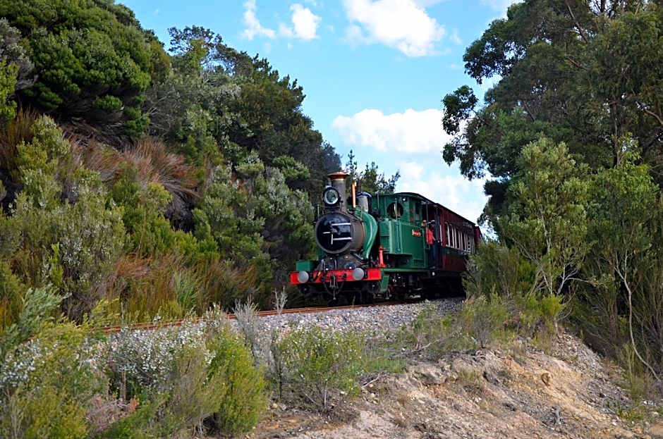 Castaway Holiday Apartments