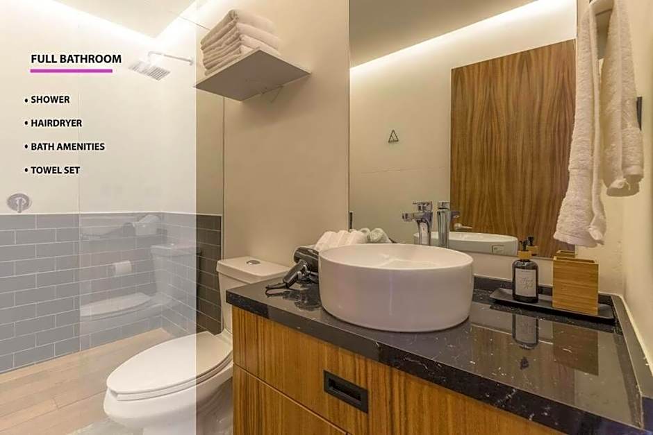 L203 New studio apt 1Bdrm 1bath AC Rooftop