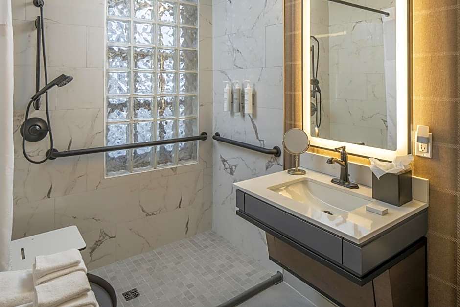 Tutwiler Hotel Birmingham, a DoubleTree by Hilton
