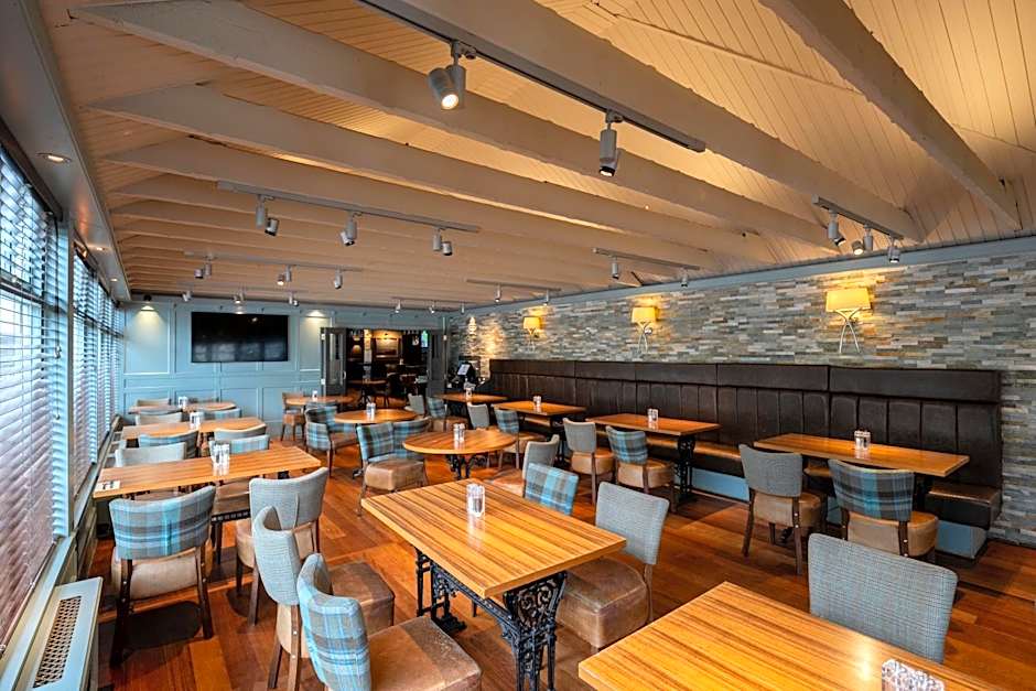 The Dutch Mill Hotel