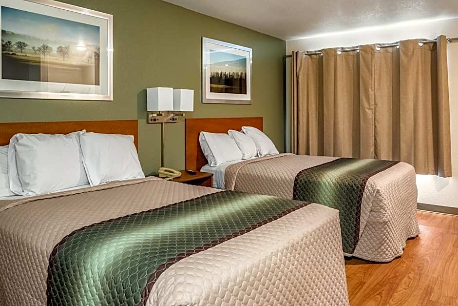 HomeTowne Studios Eugene - Springfield