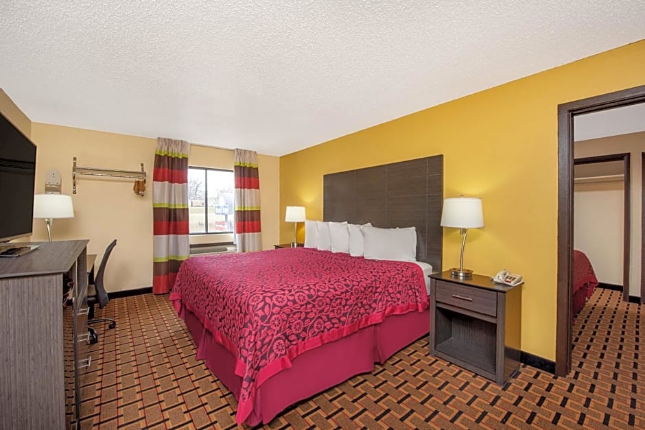 Days Inn by Wyndham Carthage