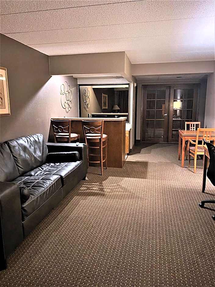 Best Western Plus Kelly Inn