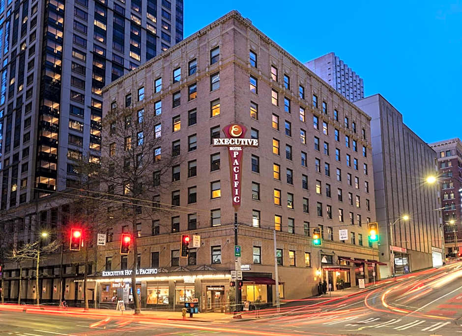 Executive Hotel Pacific