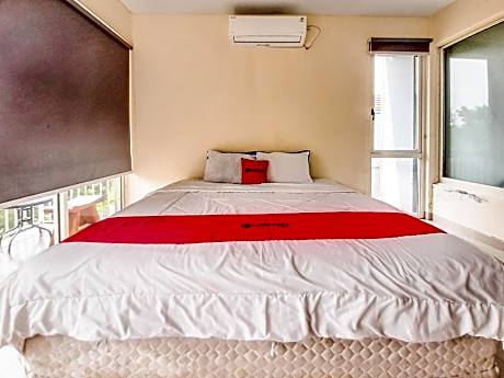 RedDoorz @ Villa Taman Dayu