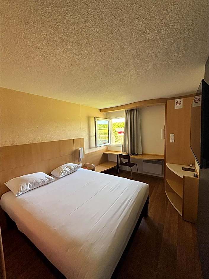 ibis Avallon