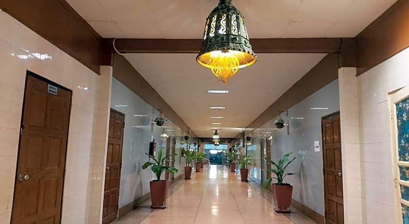 Suriwong Chumphon Hotel