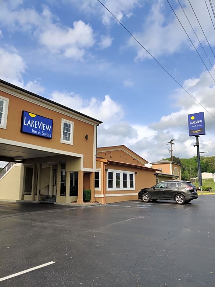 Lake View Inn & Suites