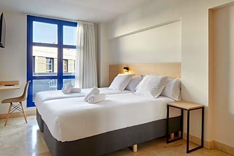 Hotel Logroño Avda de Madrid 25