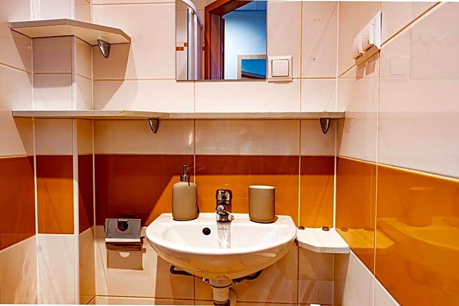 Sapphire Hotel Rooms Lechicka