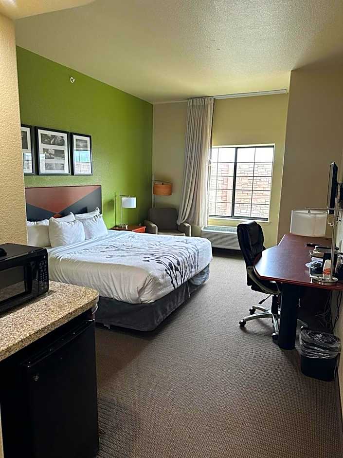 Sleep Inn & Suites at Six Flags