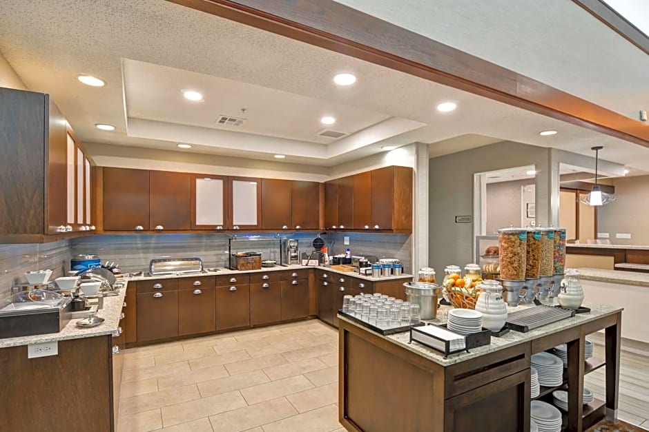 Homewood Suites By Hilton Kansas City/Overland Park