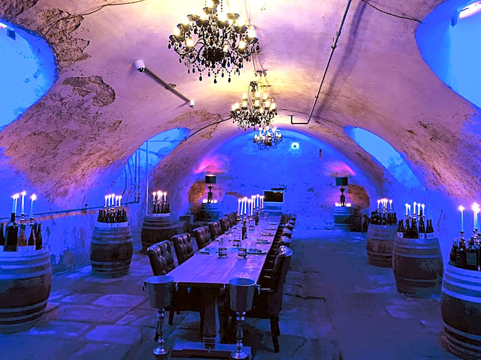 The Hampton Hock's - Wellness & Wine