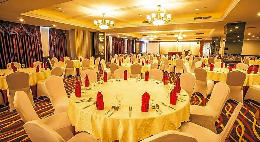 Kings Hotel Nagoya Batam