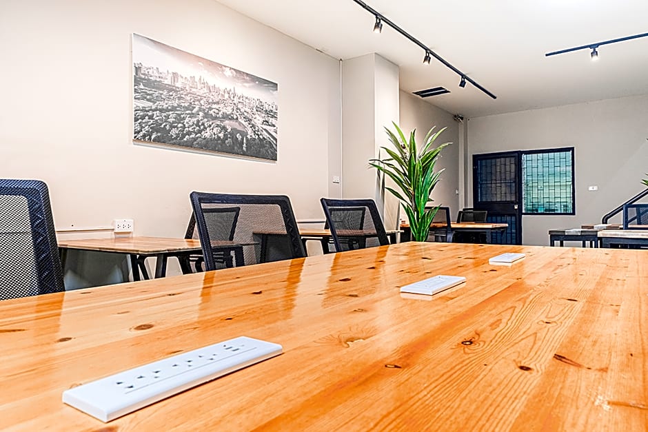 Breakers Hotel Rawai