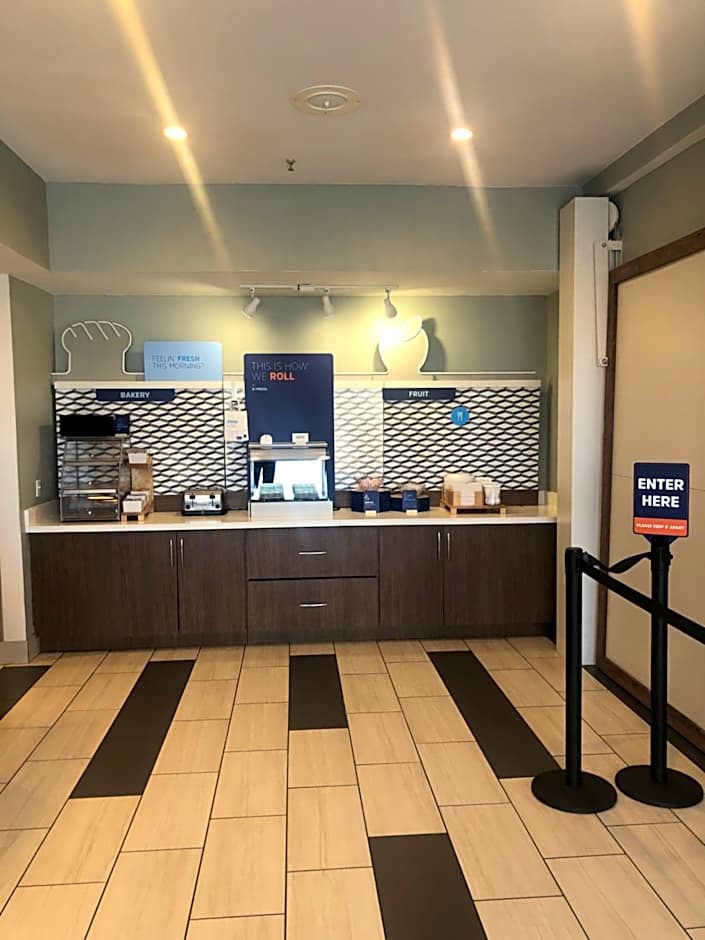 Holiday Inn Express Hotel & Suites Woodward Hwy 270 By IHG