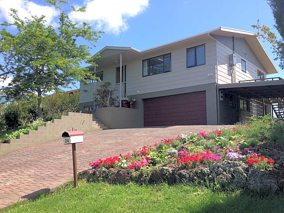 Bay Water Views Bed & Breakfast