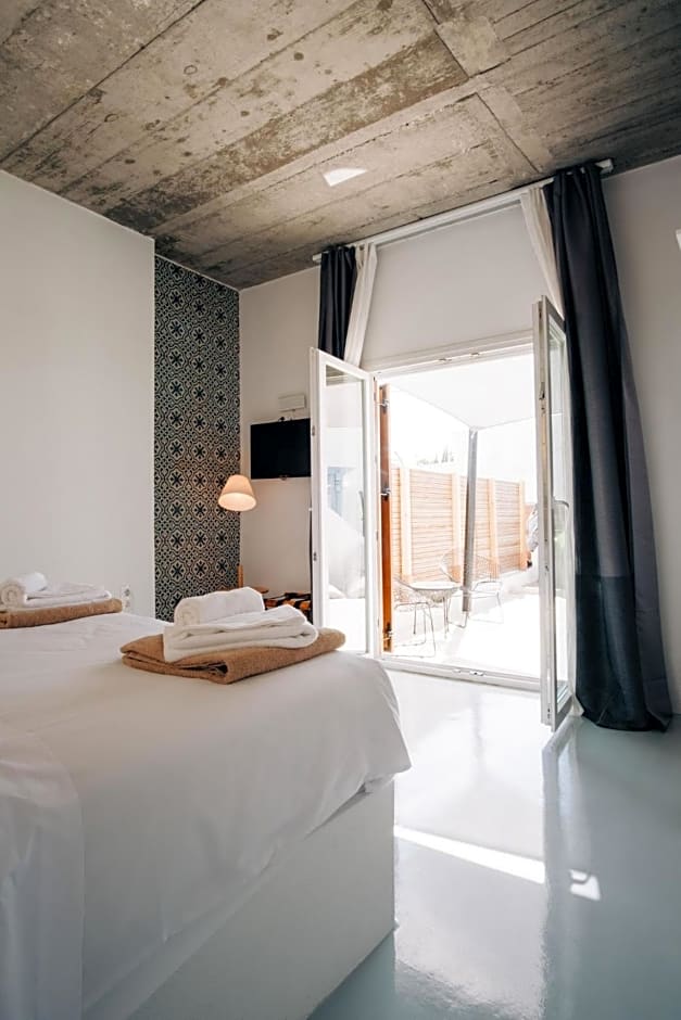 Mesanto Luxury Suites