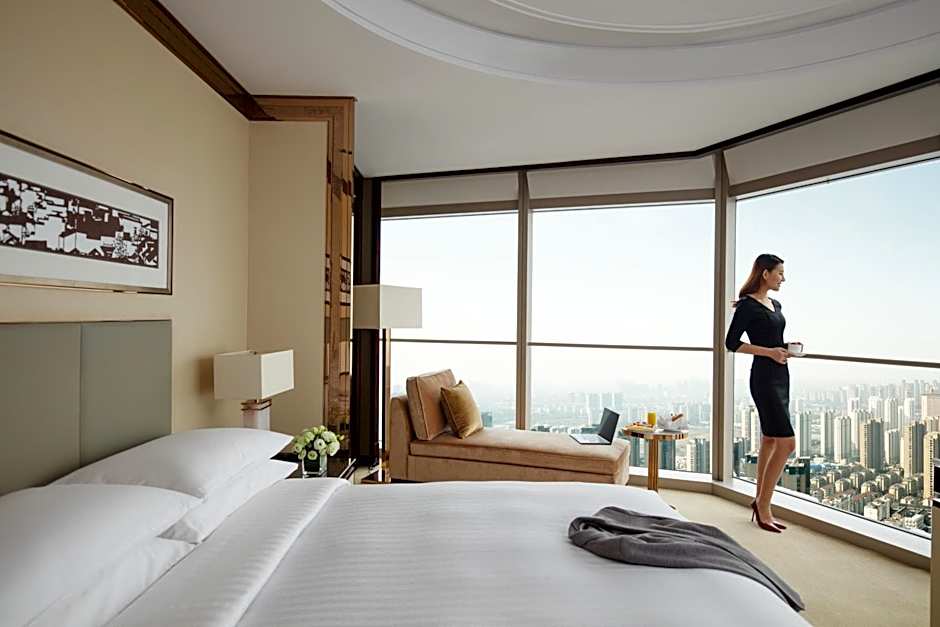 Photo 1 of 5 of Premier 1 King Bed Guestroom