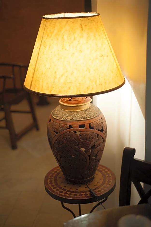 Heliophos Boutique Caves