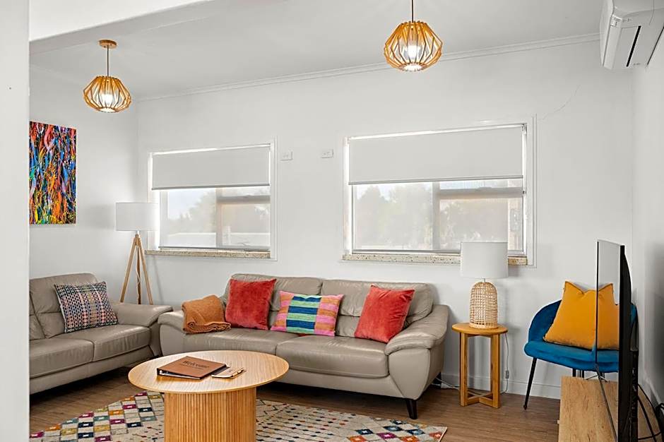Loxton Courthouse Apartments