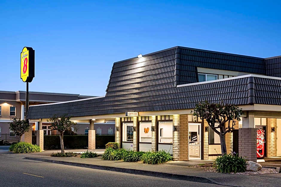 Super 8 by Wyndham Eureka