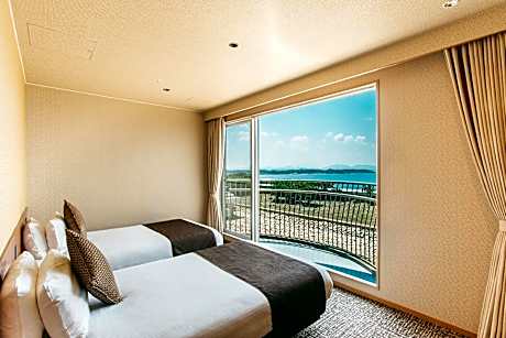 Twin Room with Toilet - Non-Smoking