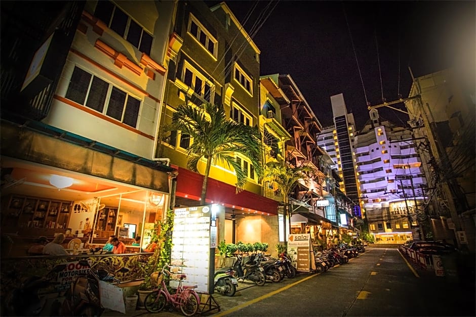 Patong Sino House