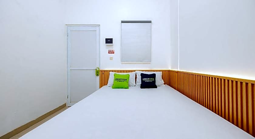 Urbanview Hotel BSD City