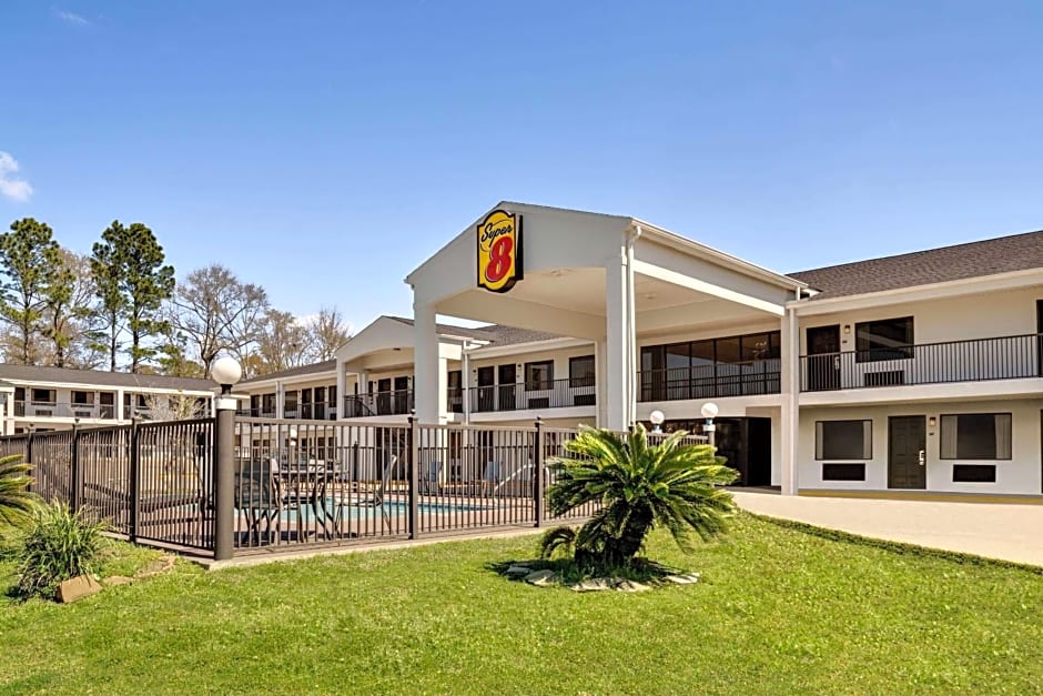 Super 8 by Wyndham Ocean Springs Biloxi