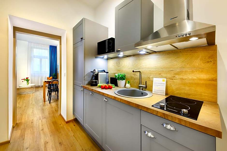 Jimmy's Apartments Dandelion