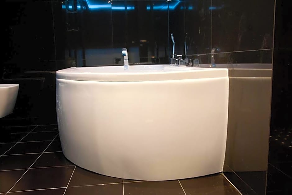 Hotel Fashion - Free Parking