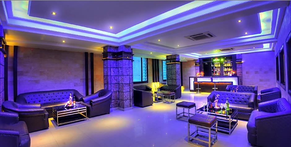 Hotel Royale Residency