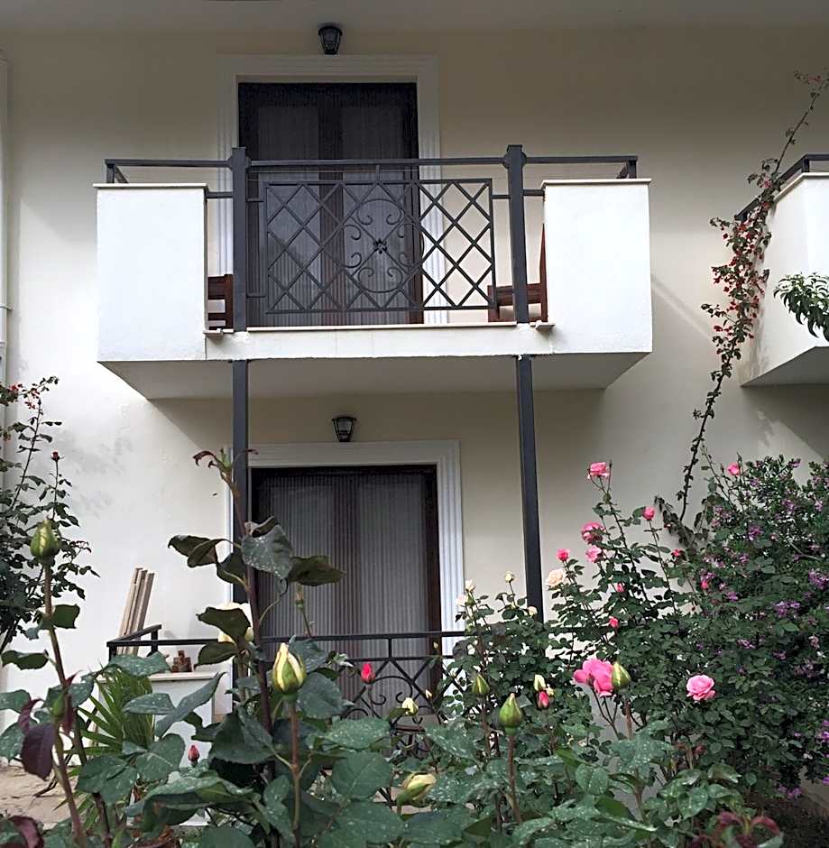 Dardanos Hotel