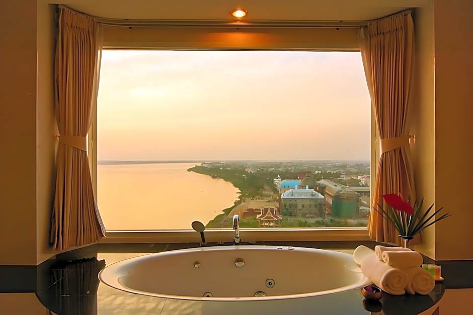 Champasak Grand Hotel
