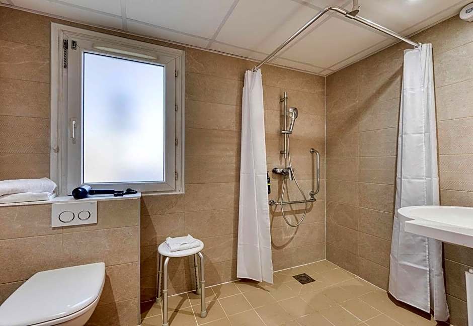 B&B HOTEL Bordeaux Mérignac Cadera Aéroport