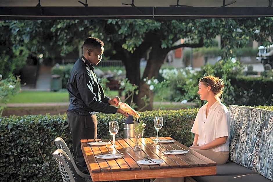 Casterbridge Hollow Boutique Hotel