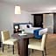 Wyndham Guayaquil, Puerto Santa Ana