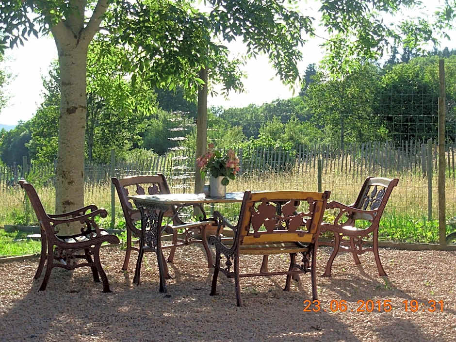 Le Jardin des Pierres Brunes