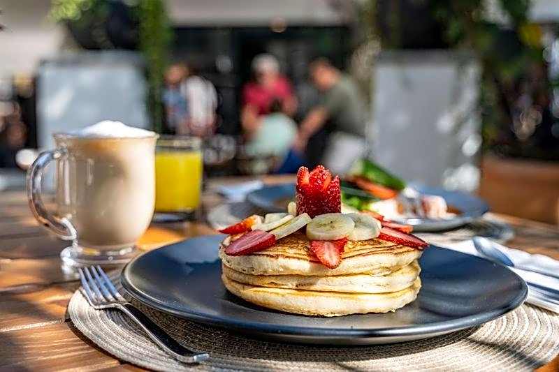 Tatala Hotel & Garden