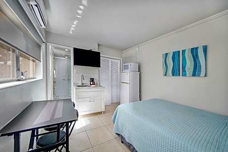 Economy Room