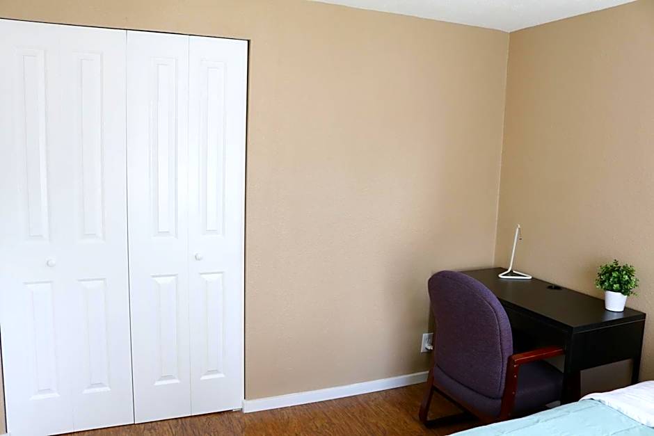 Quiet, clean and comfortable room