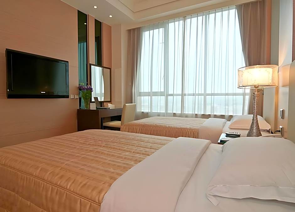 Ever Delightful Business Hotel