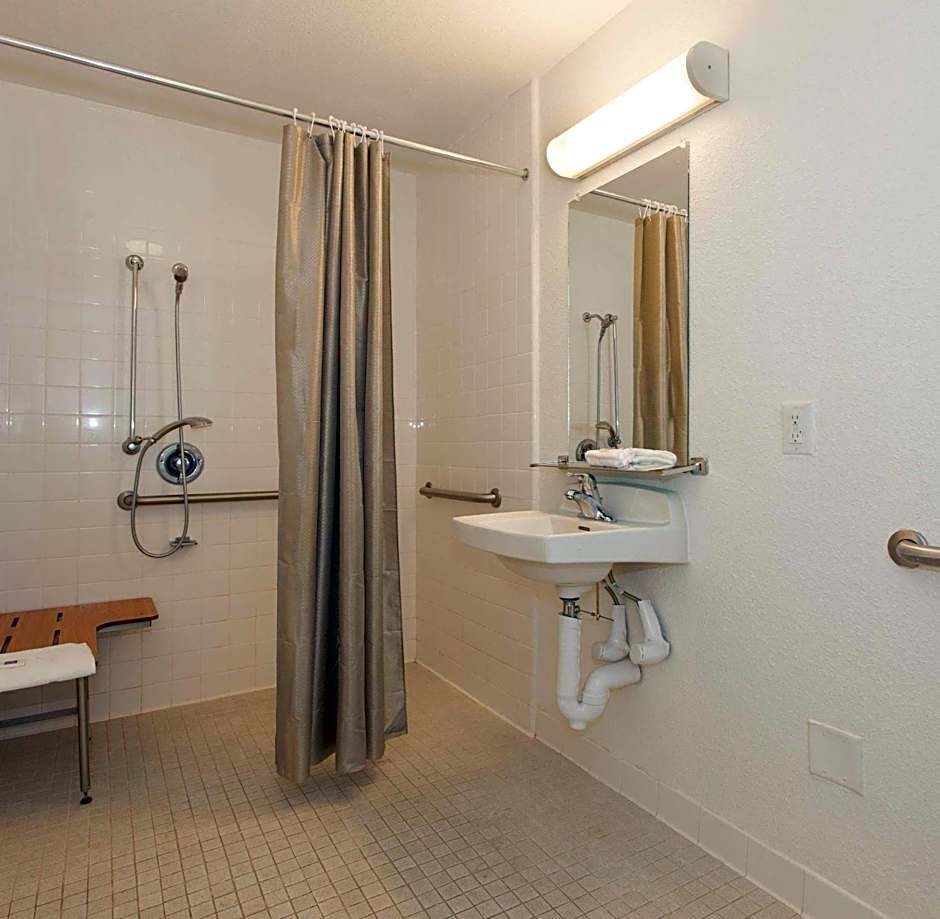 Motel 6-Buellton, CA - Solvang Area