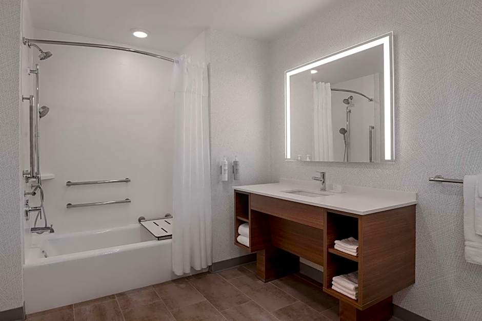Home2 Suites by Hilton Sheboygan